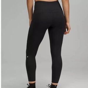 Lululemon side pocket size 4